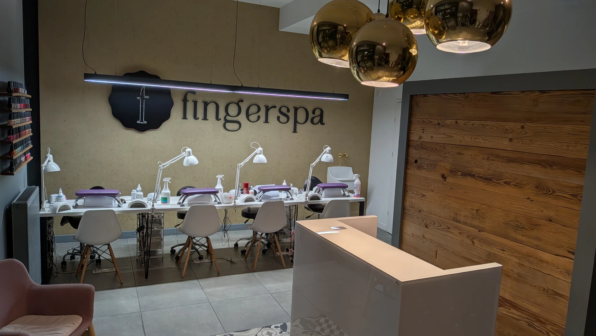 Dobry salon kosmetyczny w Warszawie | fingerSPA