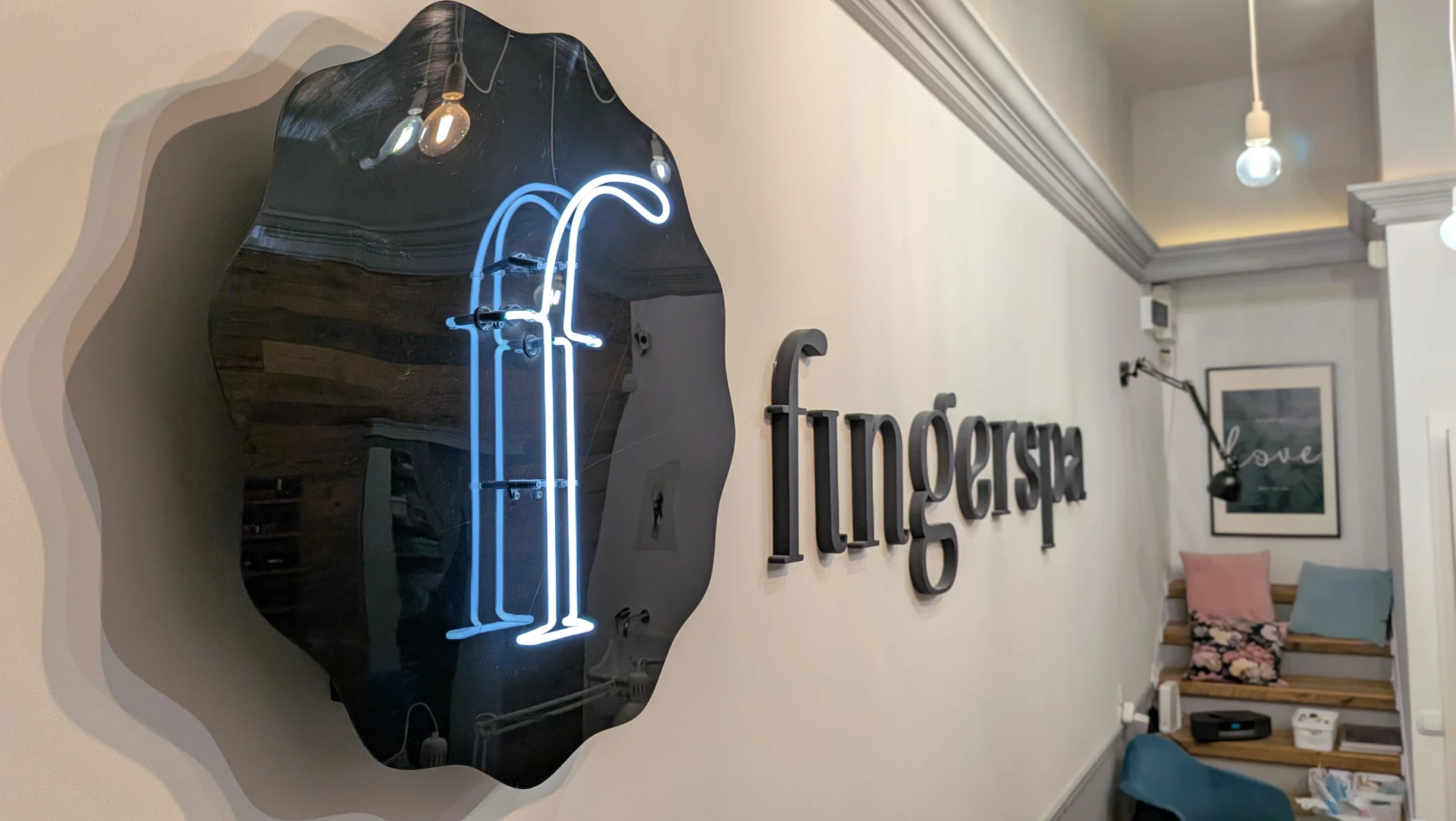 Dobry salon kosmetyczny w Warszawie | fingerSPA