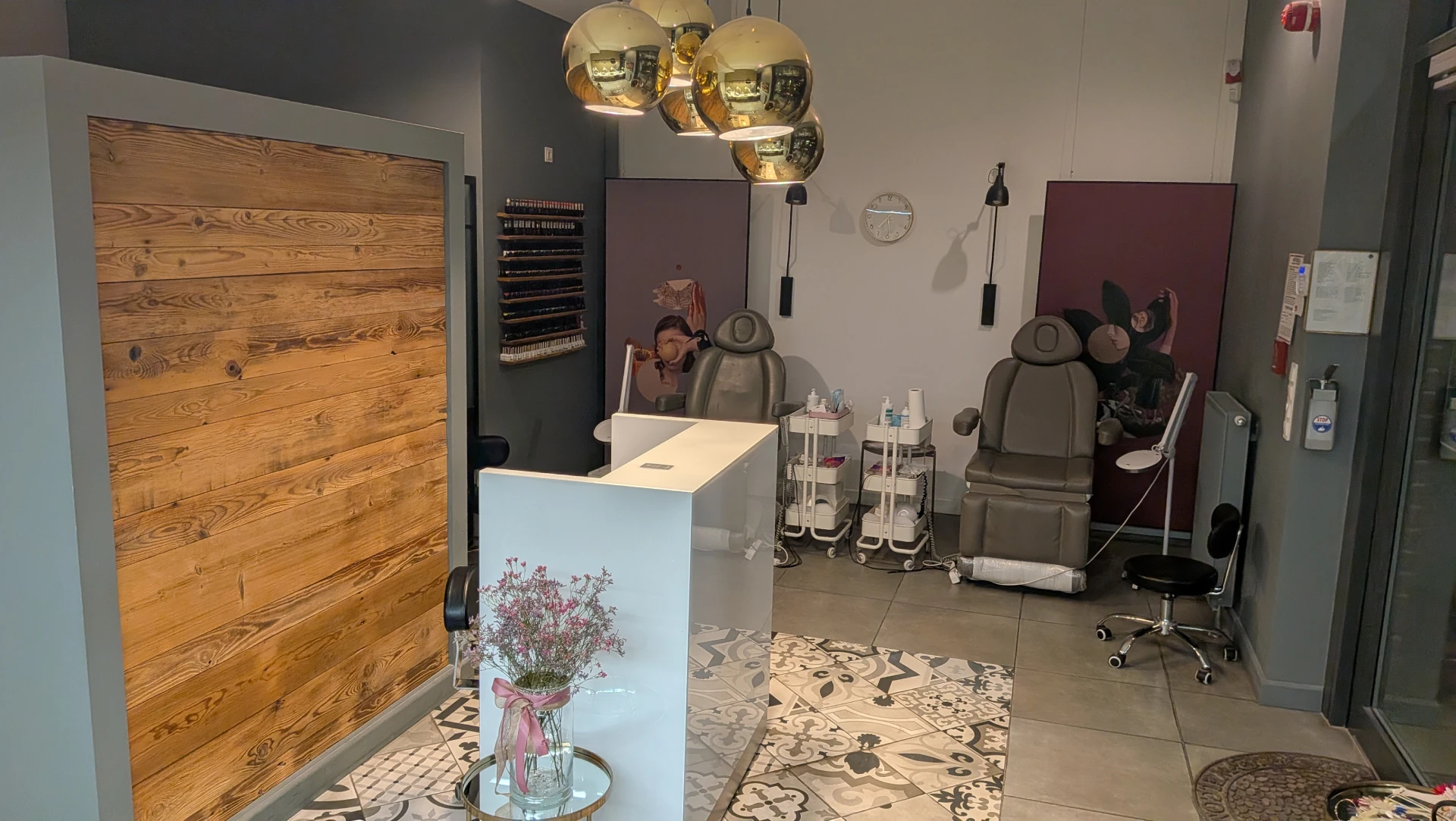 Dobry salon kosmetyczny w Warszawie | fingerSPA